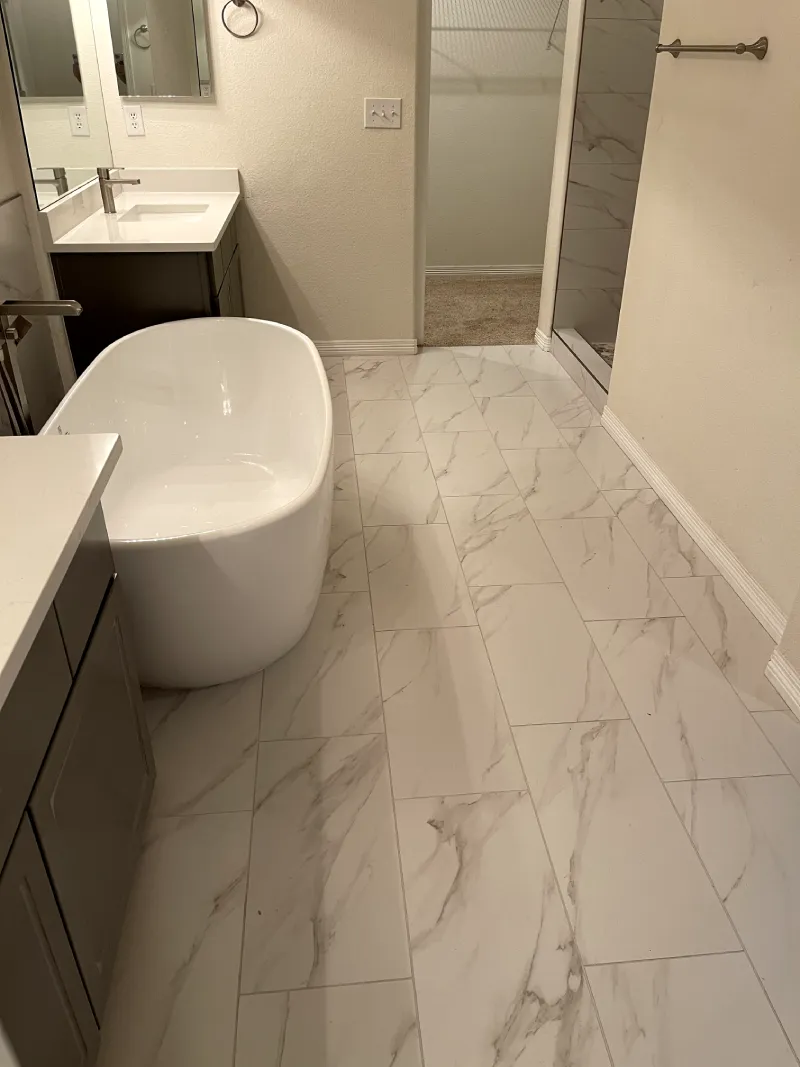 White marble bathroom floor tiles