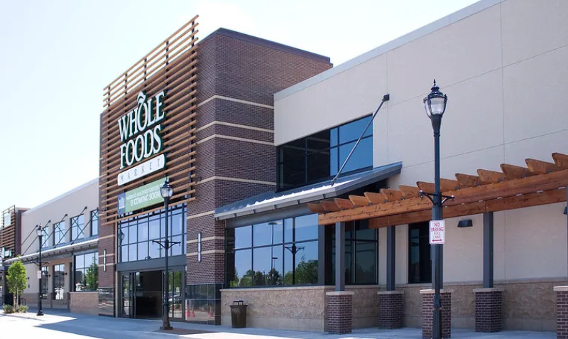Grocery store building facade